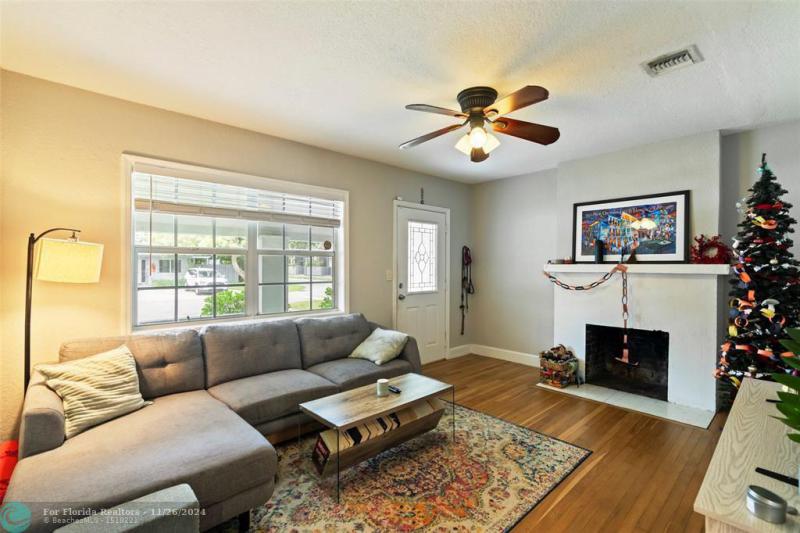 Duplex, Triplex and Fourplex Images