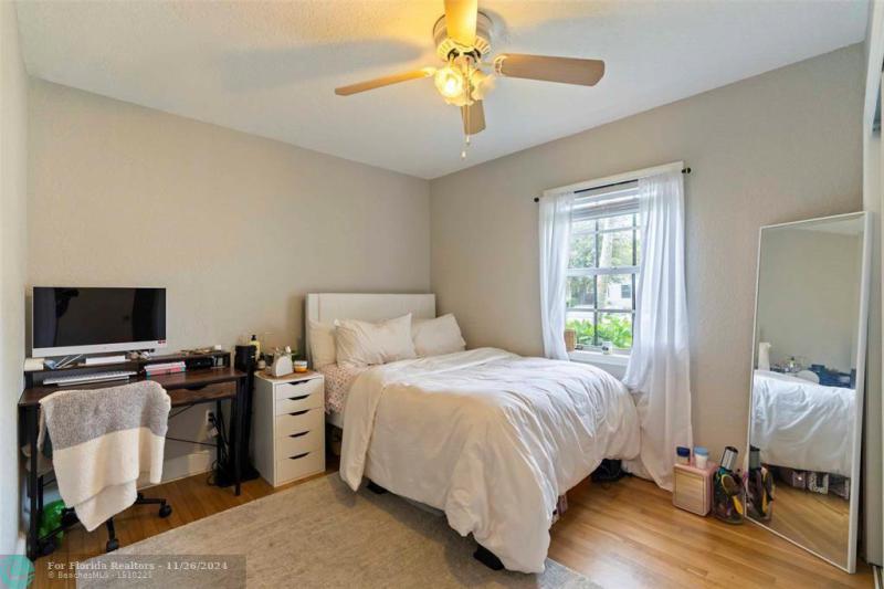 Duplex, Triplex and Fourplex Images