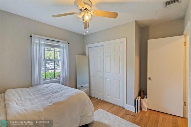 Duplex, Triplex and Fourplex Images