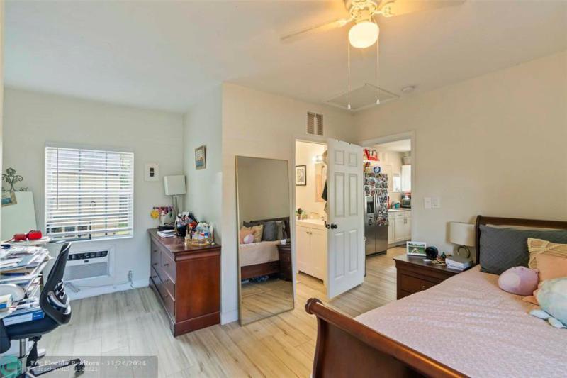 Duplex, Triplex and Fourplex Images