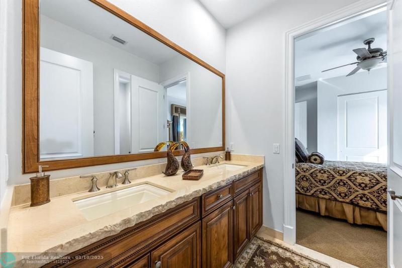  Single Family Homes Photo 35: 7235 Lemon Grass Dr  Parkland,  FL 33076