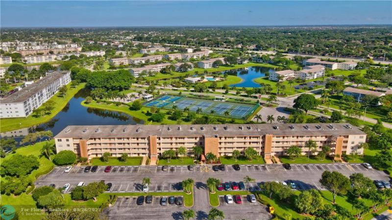  Condo & Townhome Photos
