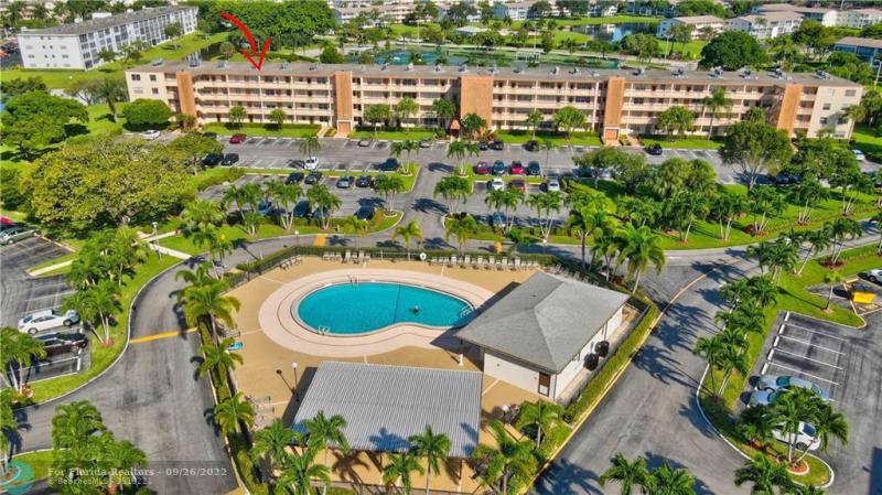  Condo & Townhome Photos
