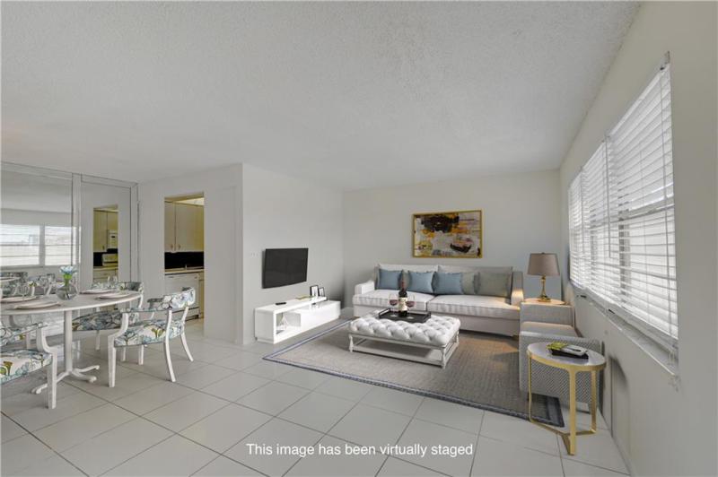  Condo & Townhome Photos