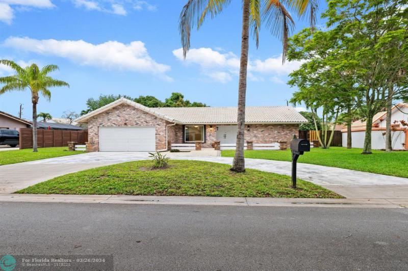 First Photo for Home For Sale at 41 W Palm Dr Margate, FL. 33063
