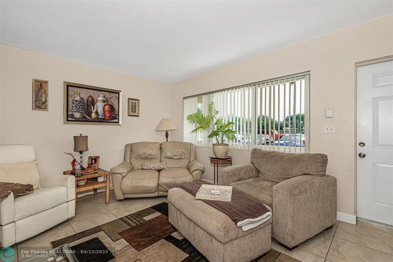 Duplex, Triplex and Fourplex Images