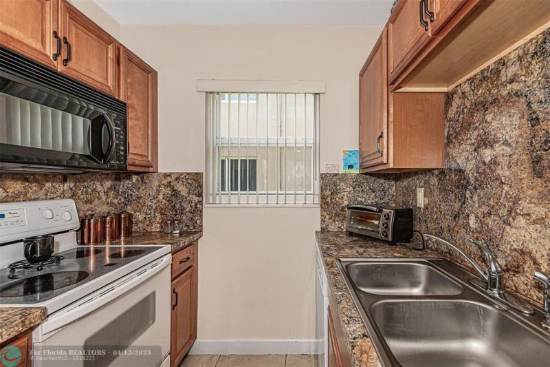 Duplex, Triplex and Fourplex Images