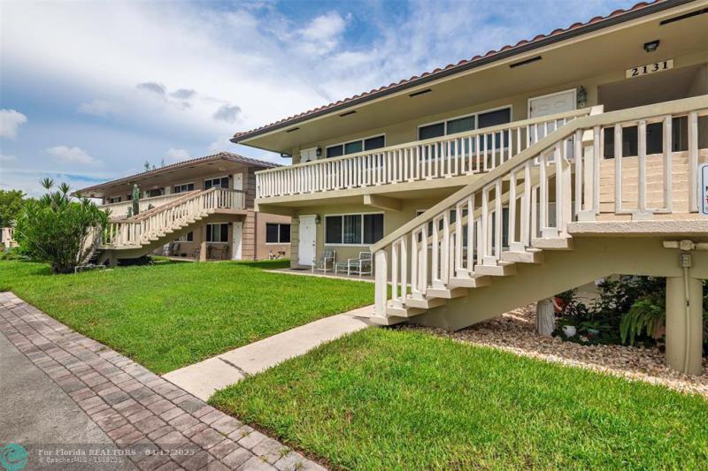 Duplex, Triplex and Fourplex Images