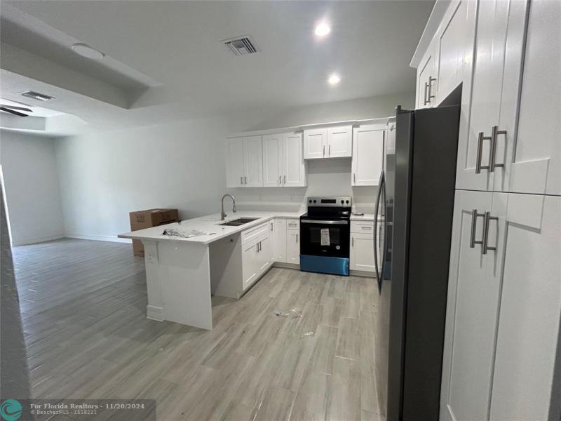 Duplex, Triplex and Fourplex Images