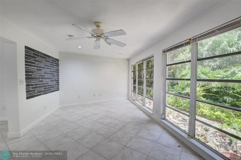 Duplex, Triplex and Fourplex Images