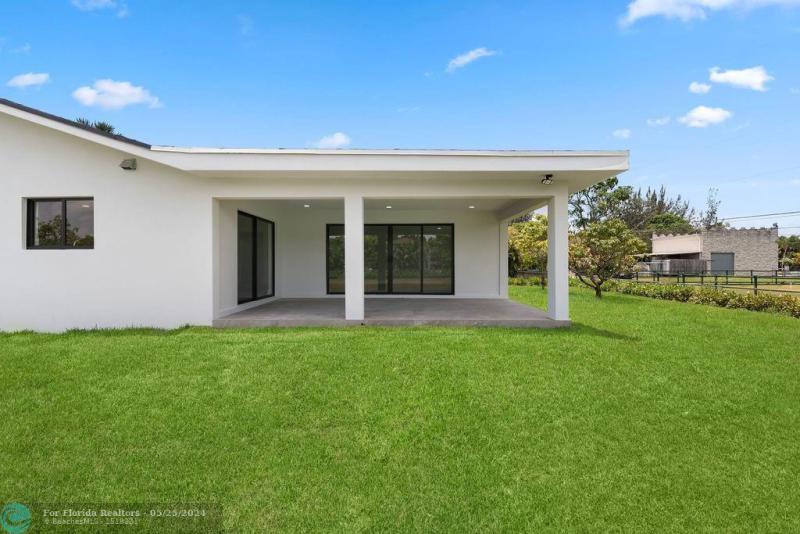  Single Family Homes Photo 40: 17021 SW 62 COURT  Southwest Ranches,  FL 33331