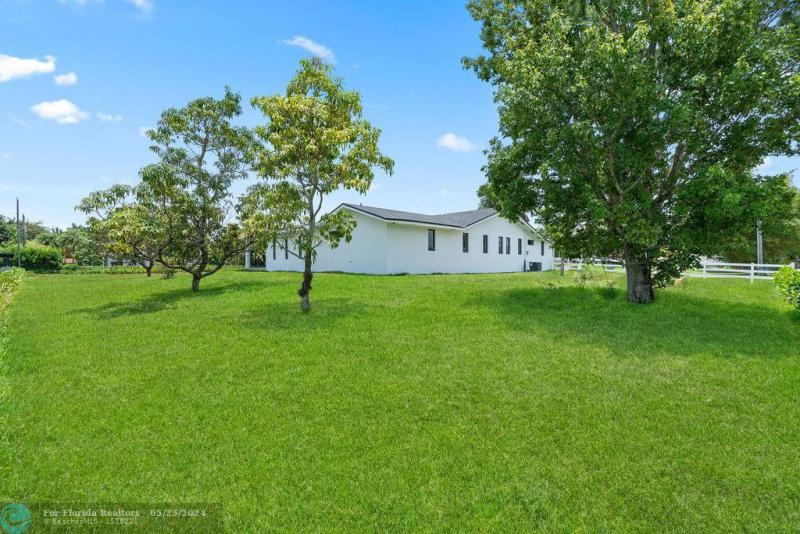  Single Family Homes Photo 41: 17021 SW 62 COURT  Southwest Ranches,  FL 33331