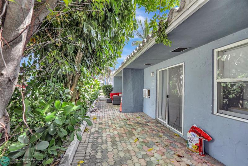 Duplex, Triplex and Fourplex Images