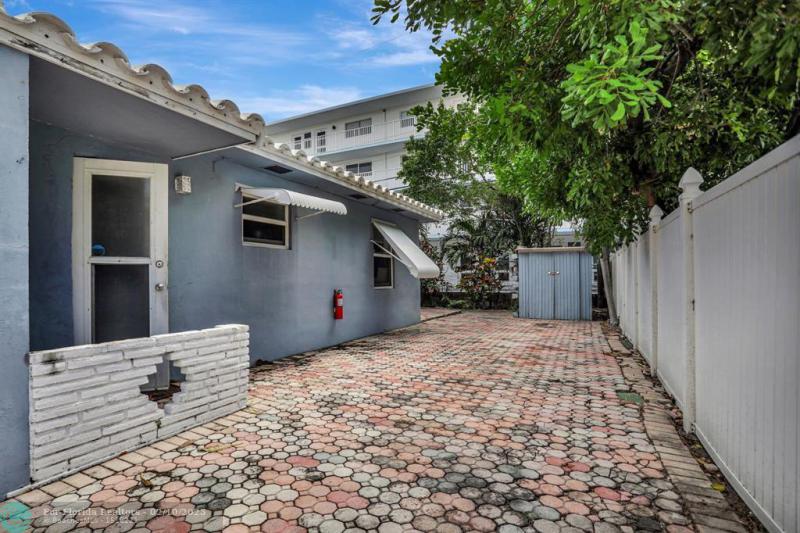 Duplex, Triplex and Fourplex Images