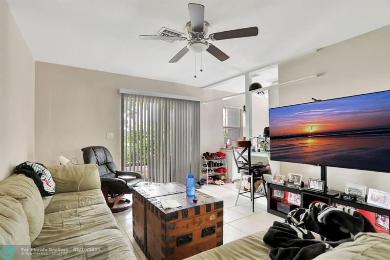 Duplex, Triplex and Fourplex Images