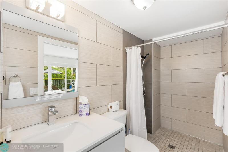 Duplex, Triplex and Fourplex Images