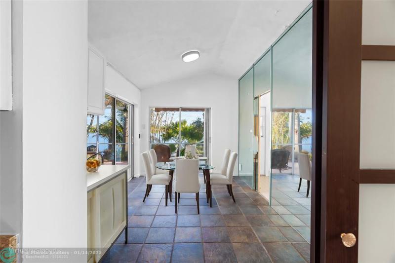  Single Family Homes Photo 13: 6385 Ocean Drive  Margate,  FL 33063