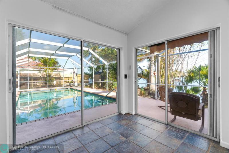  Single Family Homes Photo 14: 6385 Ocean Drive  Margate,  FL 33063