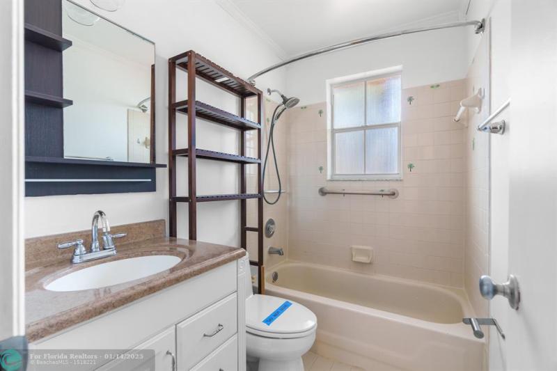  Single Family Homes Photo 19: 6385 Ocean Drive  Margate,  FL 33063