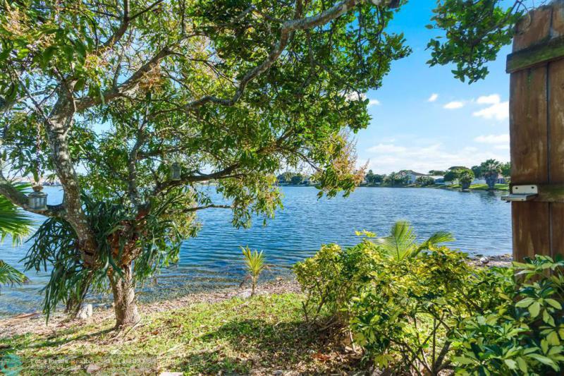  Single Family Homes Photo 26: 6385 Ocean Drive  Margate,  FL 33063