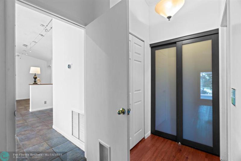  Single Family Homes Photo 7: 6385 Ocean Drive  Margate,  FL 33063