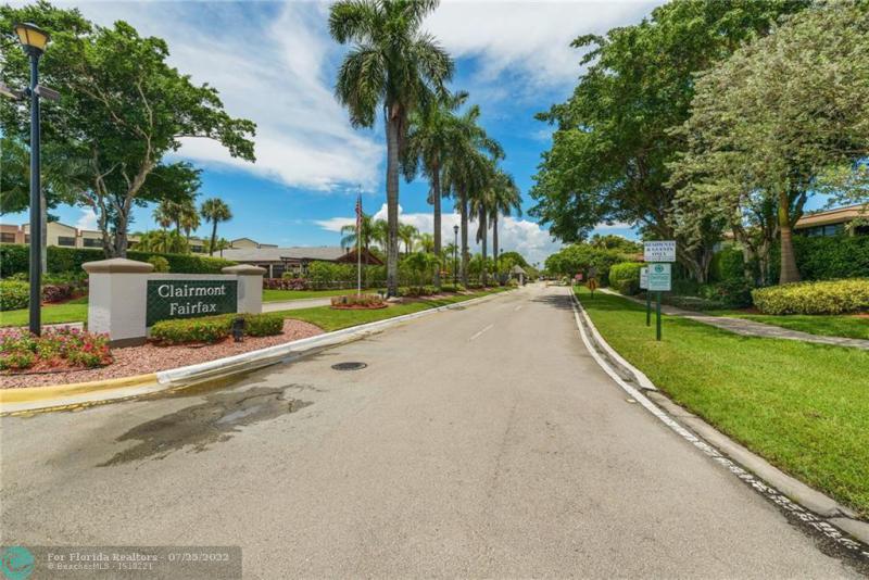  Condo & Townhome Photos