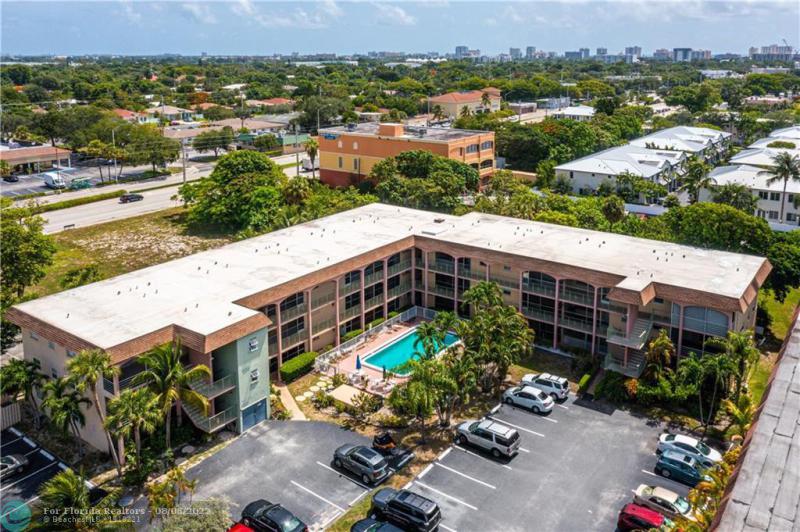  Condo & Townhome Photos
