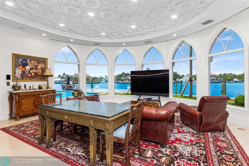  Single Family Homes Photo 15: 745 Middle River Dr  Fort Lauderdale,  FL 33304