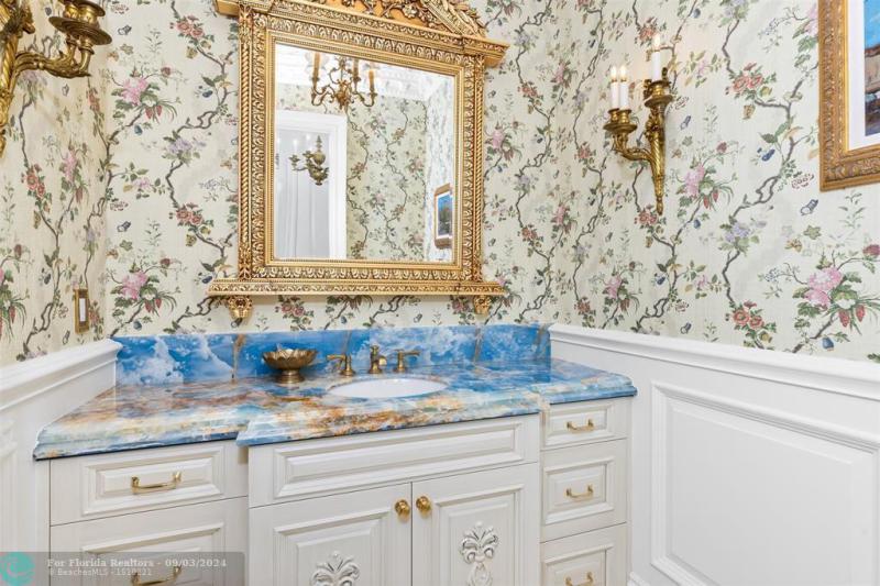  Single Family Homes Photo 16: 745 Middle River Dr  Fort Lauderdale,  FL 33304