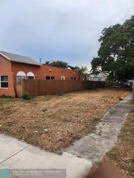 Duplex, Triplex and Fourplex Images