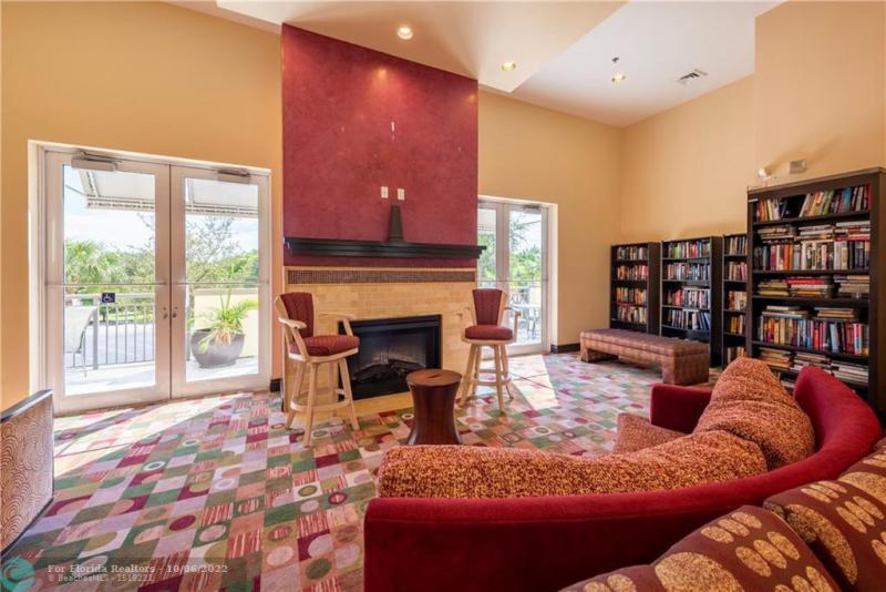  Condo & Townhome Photos