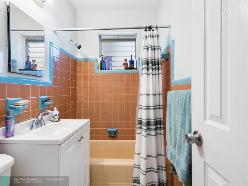 Duplex, Triplex and Fourplex Images