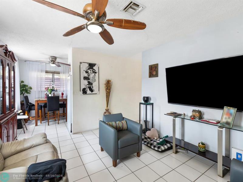 Duplex, Triplex and Fourplex Images