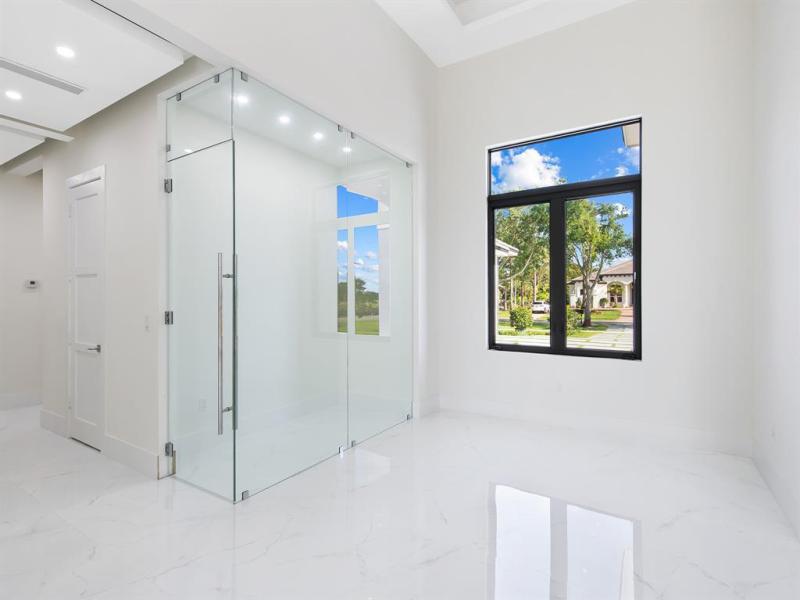  Single Family Homes Photo 10: 13600 PINE MEADOW  CT  Davie,  FL 33325
