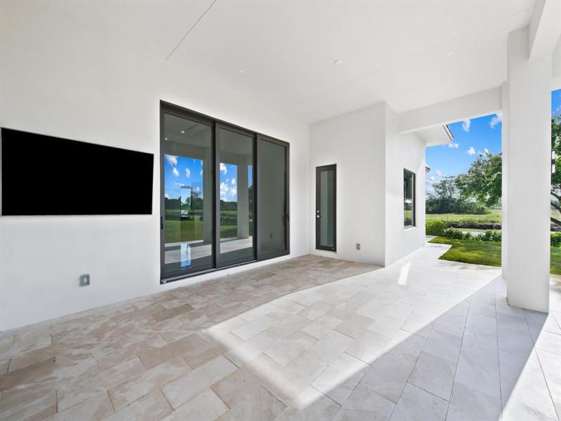  Single Family Homes Photo 36: 13600 PINE MEADOW  CT  Davie,  FL 33325