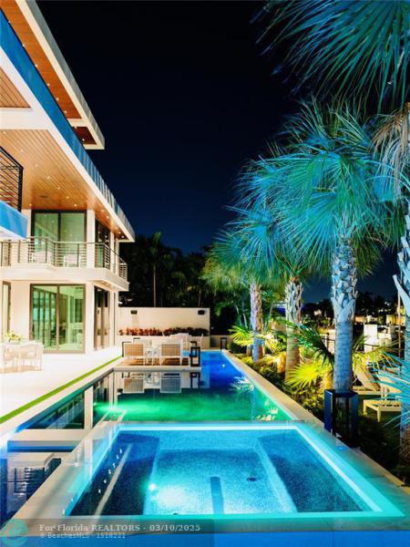 Single Family Homes Photo 25: 600 5th Key Dr  Fort Lauderdale,  FL 33304