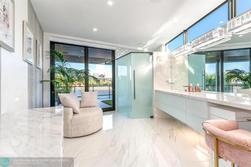  Single Family Homes Photo 41: 600 5th Key Dr  Fort Lauderdale,  FL 33304