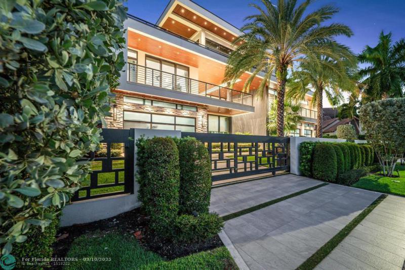  Single Family Homes Photo 68: 600 5th Key Dr  Fort Lauderdale,  FL 33304
