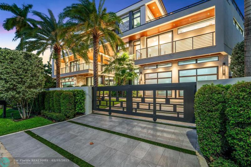  Single Family Homes Photo 69: 600 5th Key Dr  Fort Lauderdale,  FL 33304