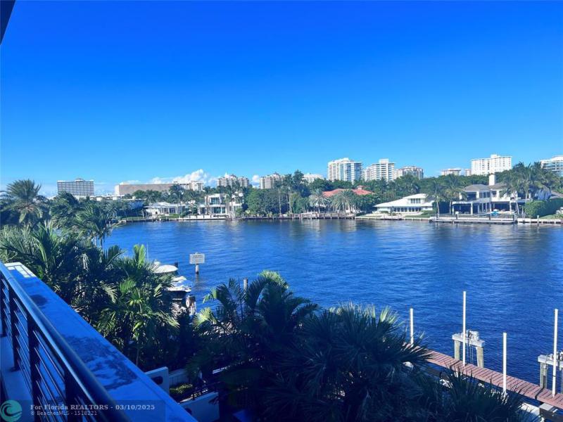 Single Family Homes Photo 7: 600 5th Key Dr  Fort Lauderdale,  FL 33304