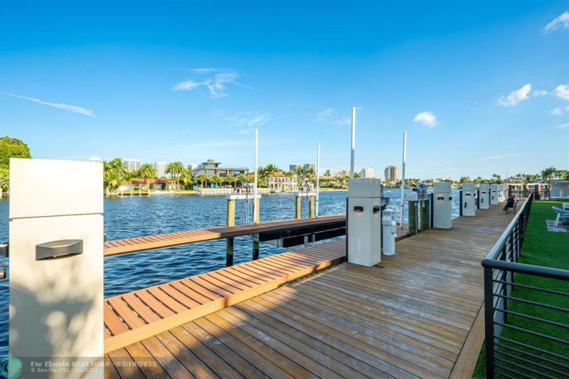  Single Family Homes Photo 77: 600 5th Key Dr  Fort Lauderdale,  FL 33304