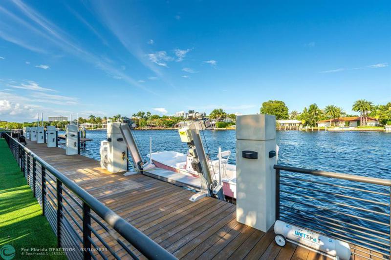  Single Family Homes Photo 78: 600 5th Key Dr  Fort Lauderdale,  FL 33304