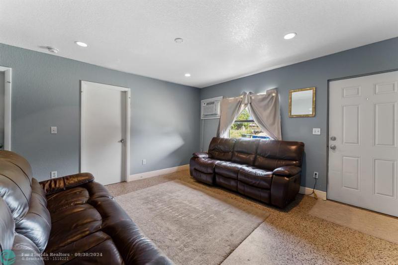 Duplex, Triplex and Fourplex Images