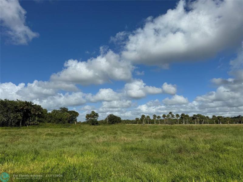  Commercial & Industrial Land Images 