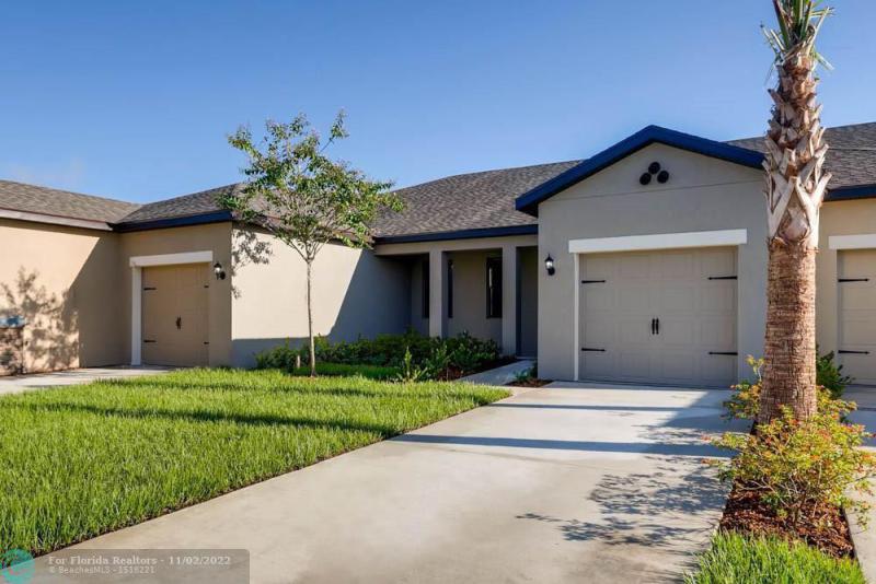  Condo & Townhome Photos
