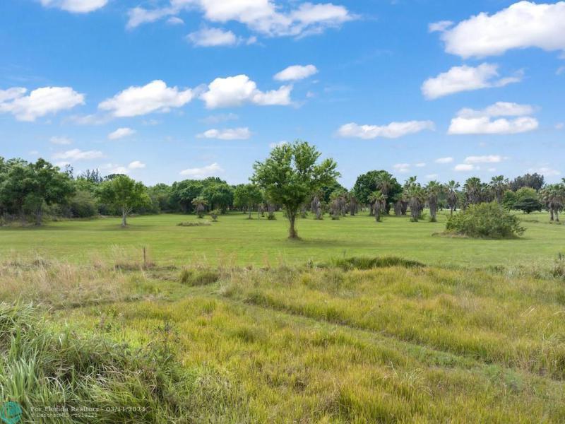  Commercial & Industrial Land Images 