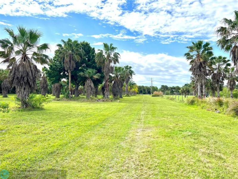  Commercial & Industrial Land Images 