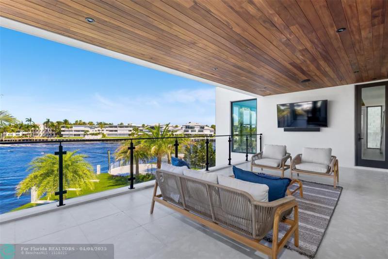  Single Family Homes Photo 35: 1555 SE 14th Ct  Deerfield Beach,  FL 33441