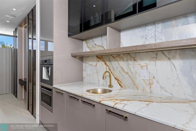  Single Family Homes Photo 44: 1555 SE 14th Ct  Deerfield Beach,  FL 33441