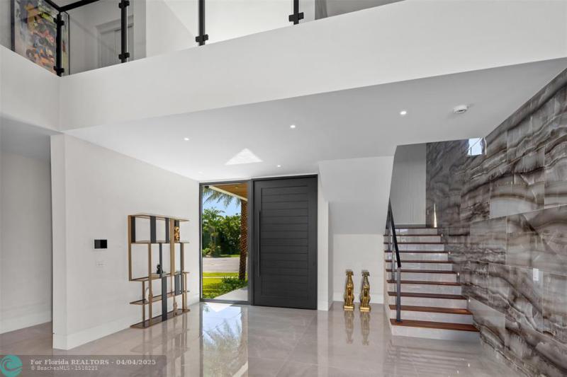  Single Family Homes Photo 5: 1555 SE 14th Ct  Deerfield Beach,  FL 33441